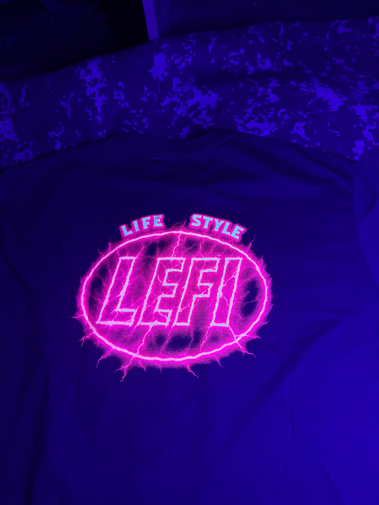 Street Light Glow In The Dark pink