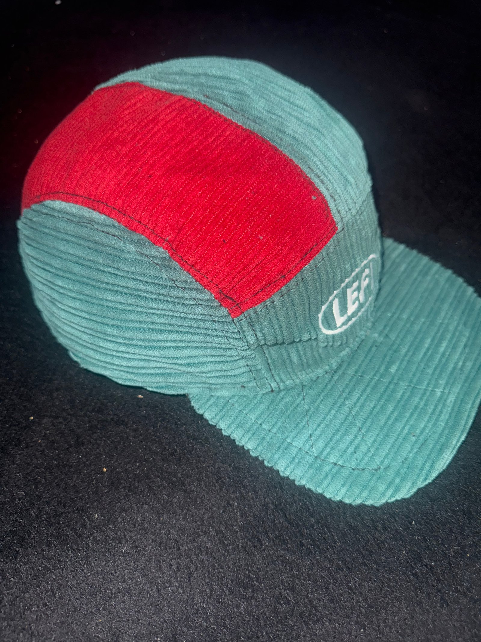 Five painel Lefi -cotelê logo Glow in the dark redgreen